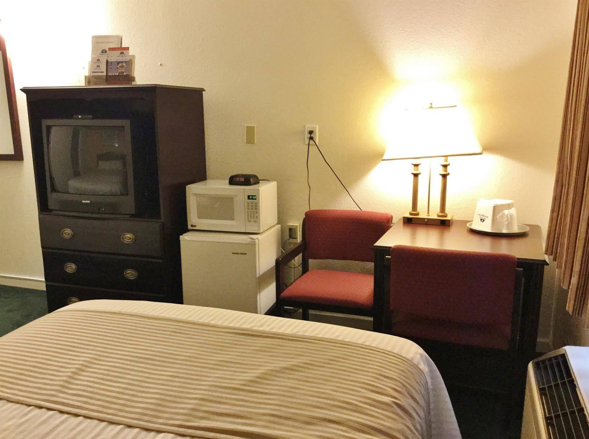 Americas Best Value Inn Macomb Dış mekan fotoğraf