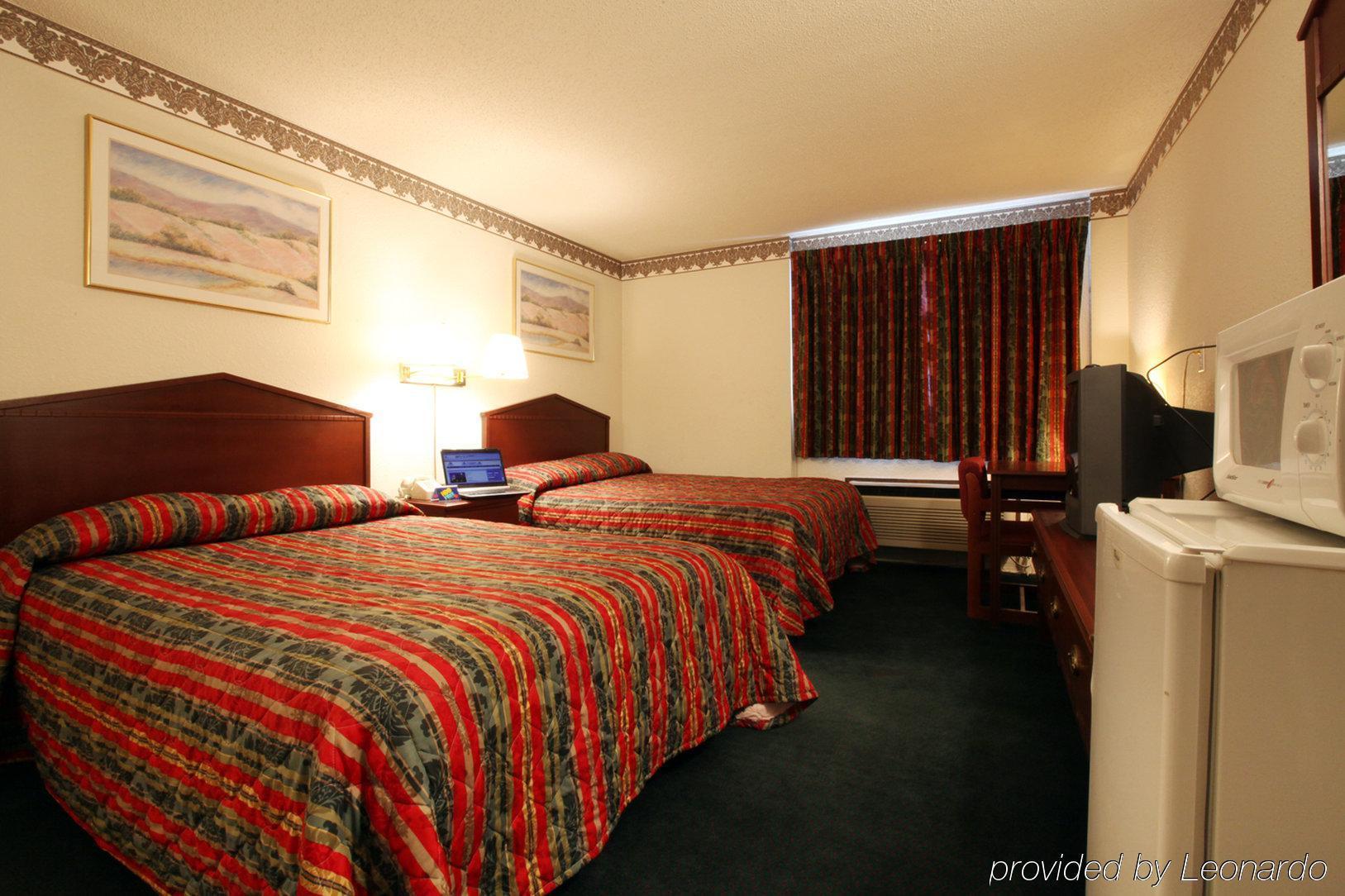 Americas Best Value Inn Macomb Oda fotoğraf