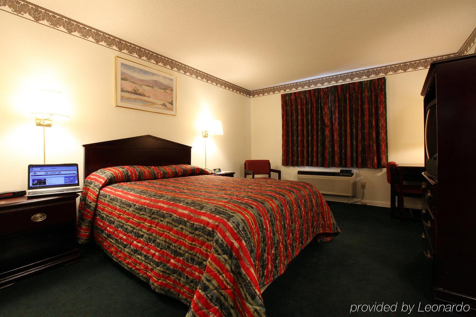 Americas Best Value Inn Macomb Oda fotoğraf