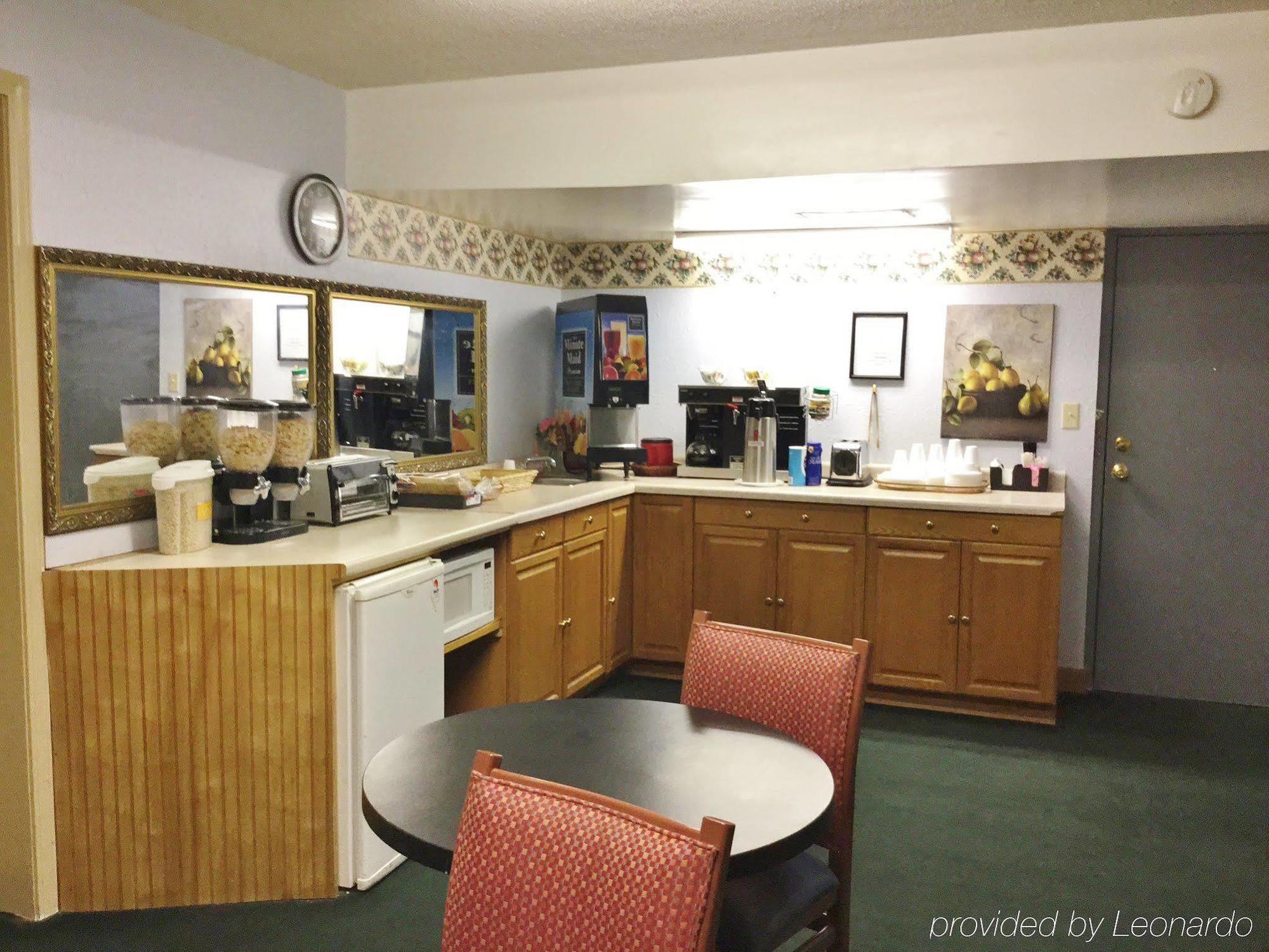 Americas Best Value Inn Macomb Dış mekan fotoğraf