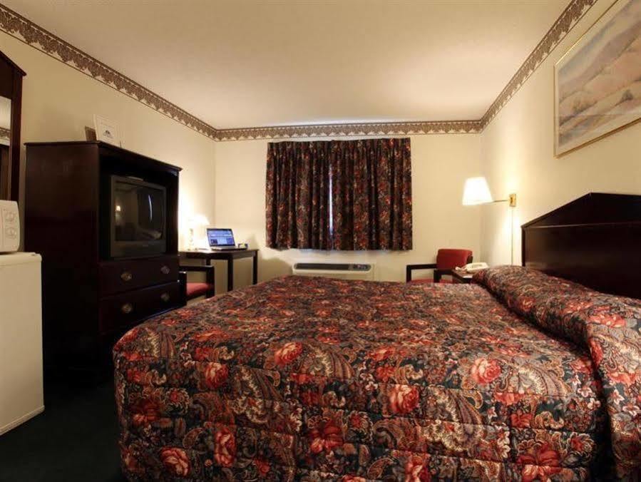 Americas Best Value Inn Macomb Dış mekan fotoğraf