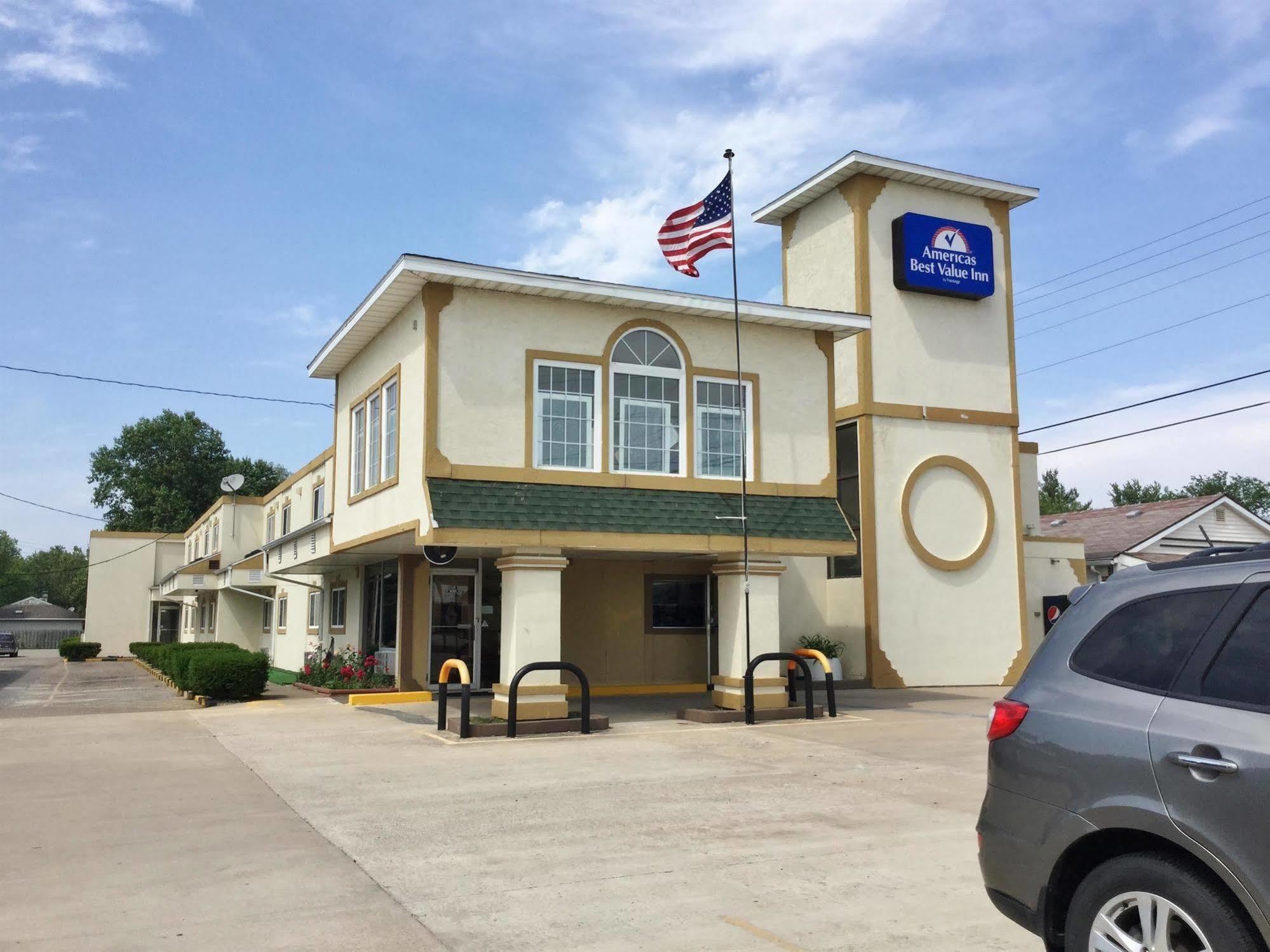 Americas Best Value Inn Macomb Dış mekan fotoğraf
